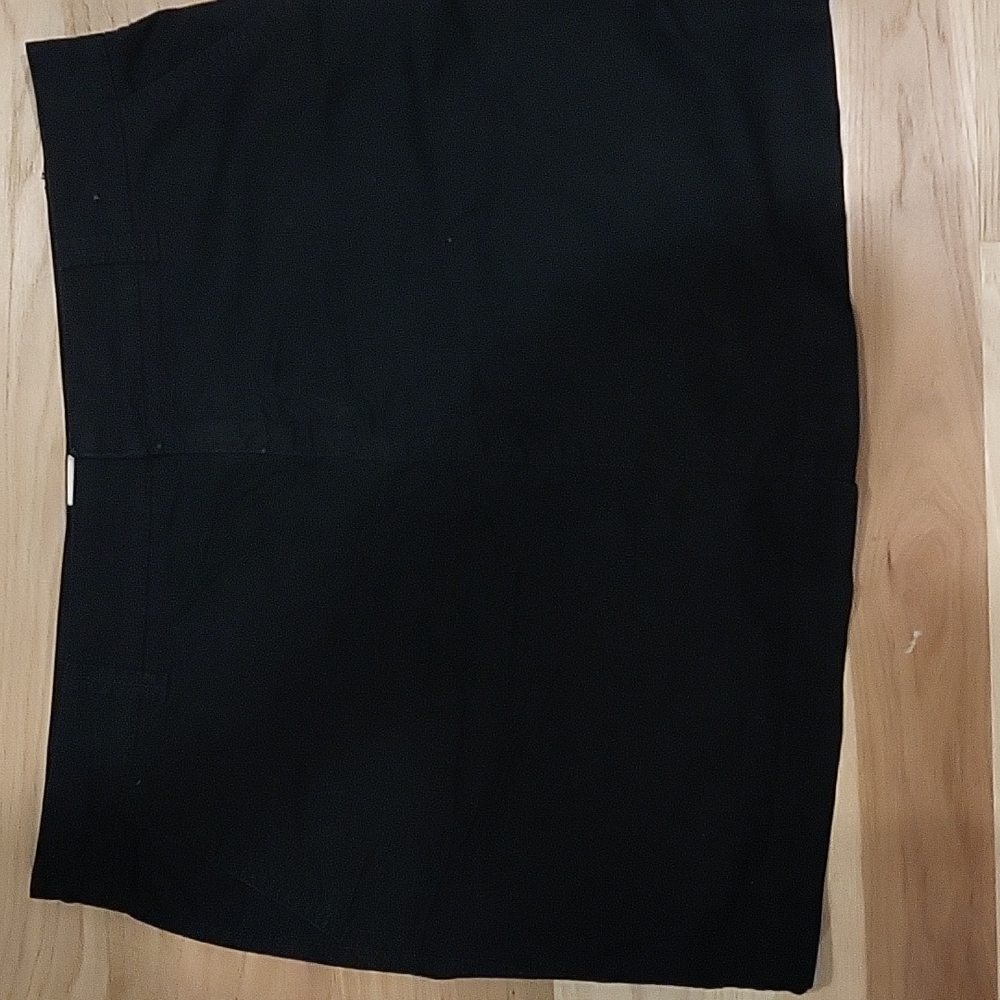 Black Skort